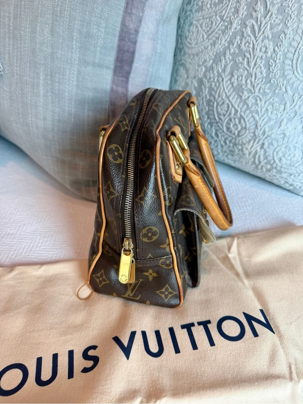 Authentic Louis Vuitton Manhattan PM Monogram Handbag – 2008